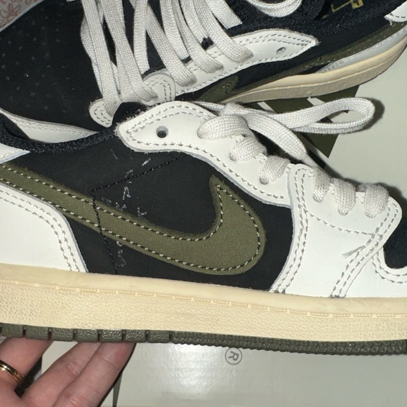 Kids Jordan 1 retro low OG Travis Scott medium Olive - Picture 9 of 9